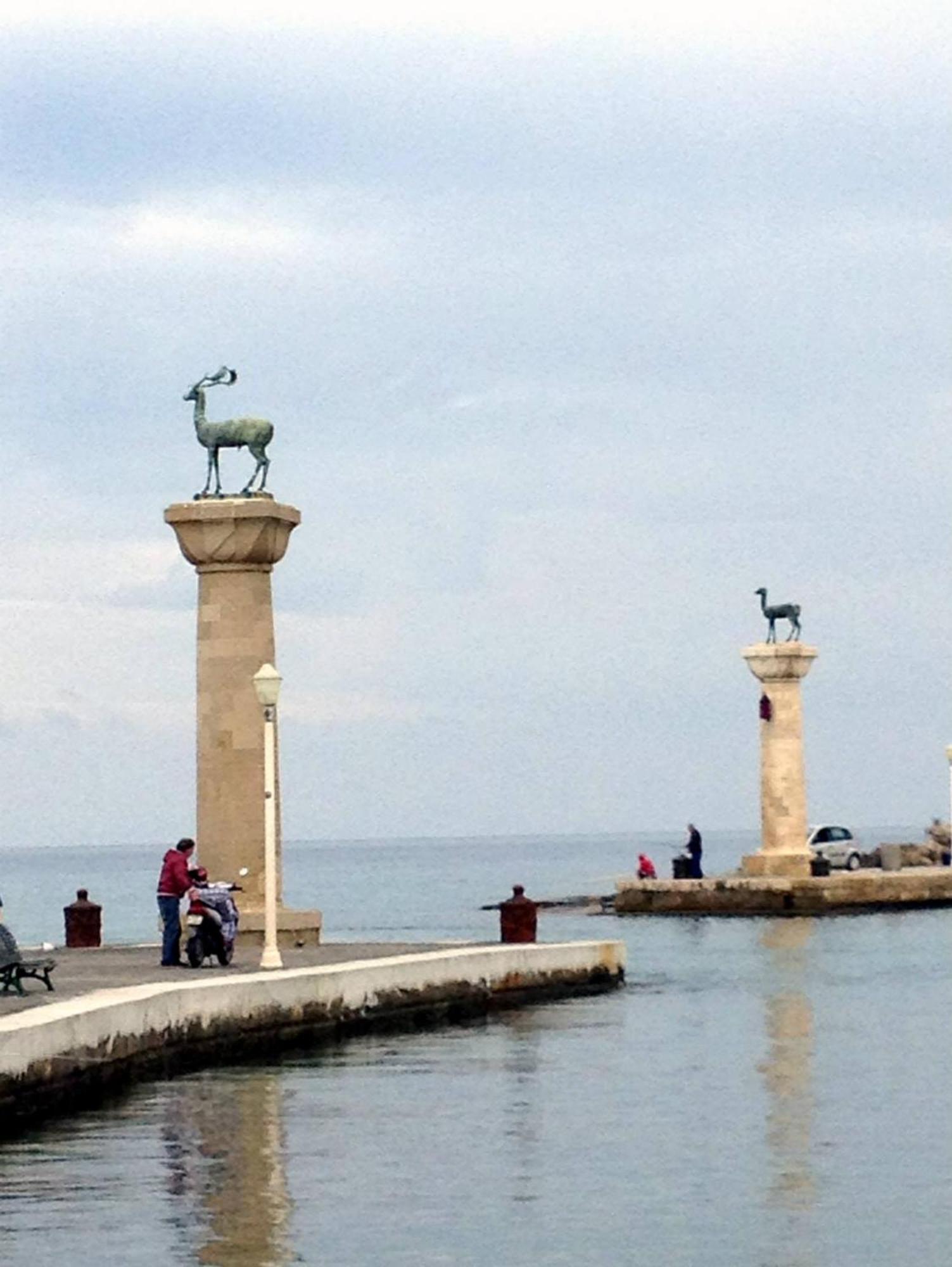 "Tete A Tete" Lux Apart In The Most Beautiful Street Of Town Rhodes City Exteriör bild
