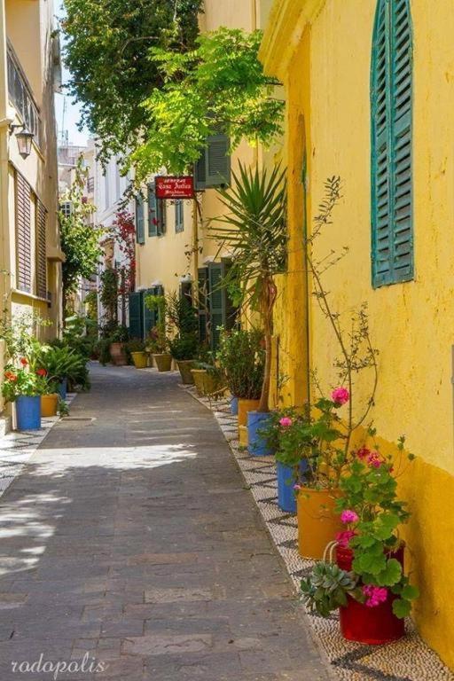 "Tete A Tete" Lux Apart In The Most Beautiful Street Of Town Rhodes City Exteriör bild